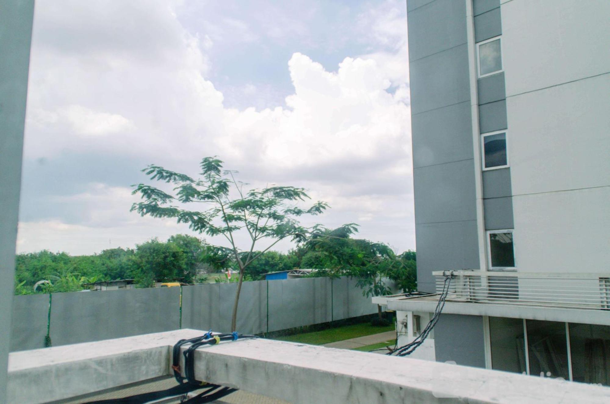 Nice Studio Apartment At Aeropolis Residence Near Cgk Airport By Travelio Tangerang Exterior photo